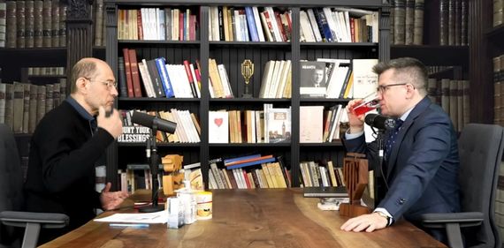 Un podcast al unui important lider AUR, sute de reclamaţii la CNA pentru reclamă mascată. „Să-l ajutăm cu legislaţia”