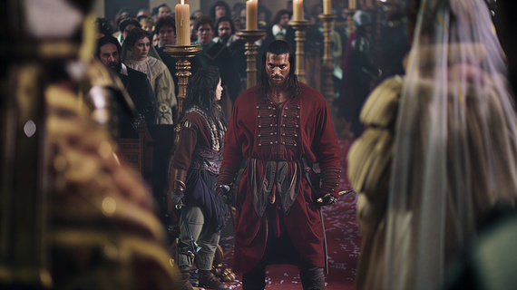 Un nou serial difuzat în premieră la Pro TV. O parte din echipă a mai lucrat şi la producţiile "The New Pope" şi "Game of Thrones"