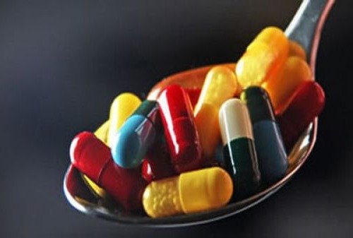 După articolul Paginademedia.ro, o companie de suplimente alimentare şterge o serie de clipuri cu publicitate cu doctori şi vedete. De ce nu au făcut-o după decizia CNA?