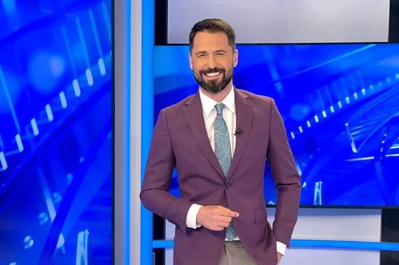 „A fost ultima dimineaţă în platou”. România TV rămâne fără unul dintre prezentatori