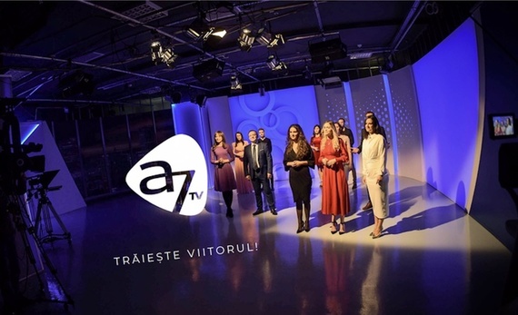 Un fost producător al emisiunii antologice Doar o vorbă să-ţi mai spun, implicat în televiziunea A7TV. Televiziunea are un nou proprietar