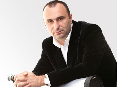 CNA a prelungit cu nouă ani licenţa Smart FM, post deţinut de Marius Tucă