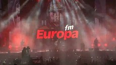 Europa FM a vrut să dea ştiri locale pentru a i se permite să dea şi reclame regionale. CNA a respins: O reţea naţională trebuie să aibă acelaşi program pe tot cuprinsul ţării