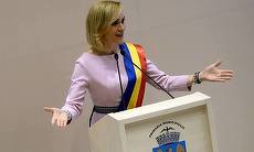 "Poate lumina va veni de la Gabriela Firea!". Realitatea, amendată pentru "anti-jurnalism". Ce au zis moderatoarele Alexandra Păcuraru şi Anca Alexandrescu