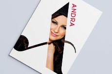GALERIE FOTO. Andra şi-a făcut logo şi îşi lucrează imaginea cu o agenţie specializată. Cum se explică grafica aleasă şi ce spune Andra
