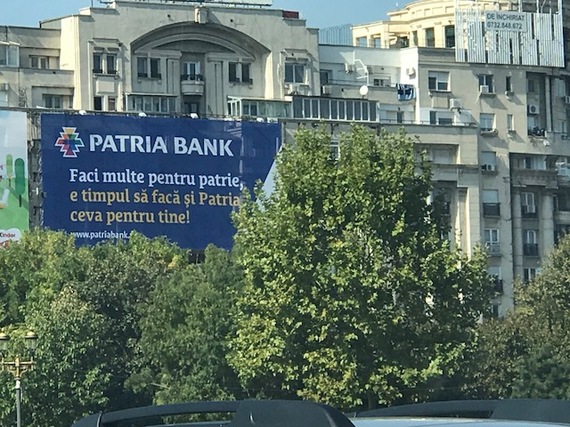 VIDEO. Patria vrea să facă ceva pentru tine. Care patrie? Patria Bank, ce credeaţi?