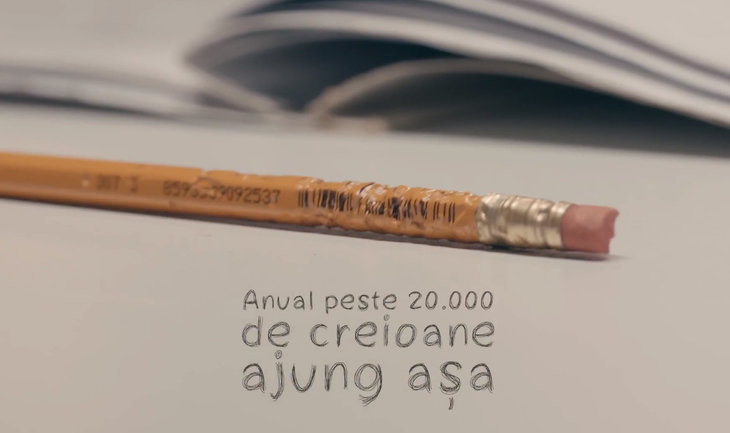 VIDEO. „Salvaţi creioanele de la stres", campanie inedită pentru un centru de soluţionare a litigiilor cu banca