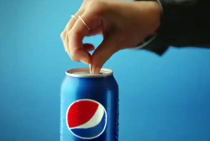 VIDEO. Pepsi a lansat o nouă campanie de imagine, totul sub un slogan nou: „For the love of it”