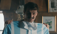 VIDEO. Două reclame CEC, faţă în faţă: spotul de 150 de ani Papaya vs. noul spot de 155 de ani cu rugby. Ce diferenţe sunt?
