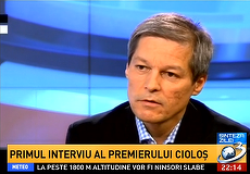 DERAPAJ. Antena 3 a preluat interviul lui Cioloş de la Digi 24, fără a preciza sursa. Imaginea, tăiată astfel încât să nu se vadă sigla.