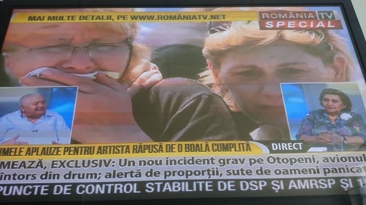 DERAPAJ. România TV, imagini în buclă cu sicriul Marinei Scupra la cimitir şi familia îndurerată