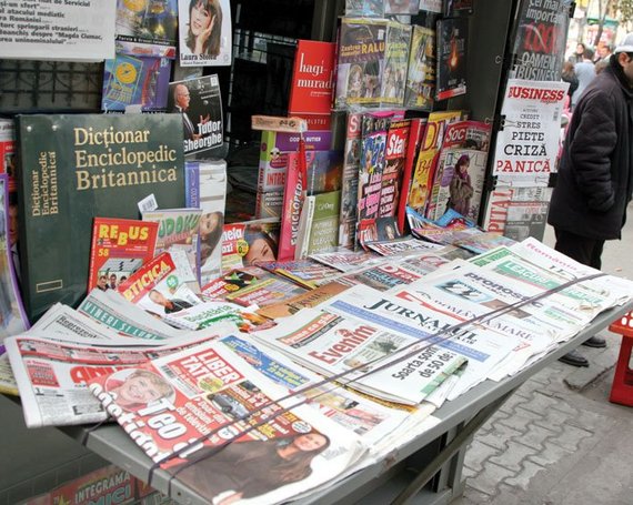 Tabloidele rămân cele mai citite ziare. Evenimentul zilei şi ZF, printre putinele publicaţii care au câştigat cititori