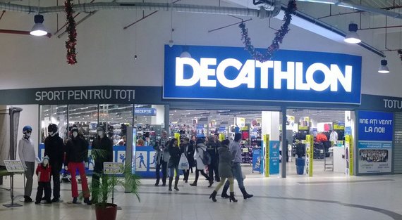 UN NOU CONCURS: Câştigă un card cadou de la Decathlon! Trei carduri sunt puse în joc. Cum le poţi câştiga