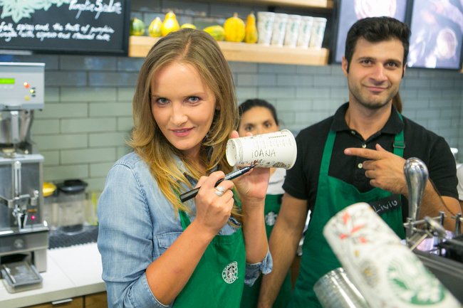 (P) Starbucks, aproape zece noi cafenele într-un an. Comunicarea dezvoltării, realizată prin Ran Events