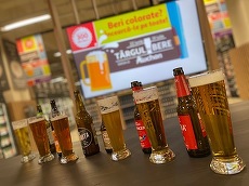REPORTAJ VIDEO. Românii preferă "blondele"! Ce găsim la Târgul de Bere? Beri de toate felurile şi din toată lumea! Chiar şi fără gluten (PROIECT SPECIAL)