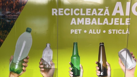 REPORTAJ VIDEO. Grijă pentru mediu: Peste un milion de litri de ulei alimentar colectat. Magazinul care oferă 60 de bani la colectarea PET-urilor. Sustenabilitatea la Auchan (Proiect Special)