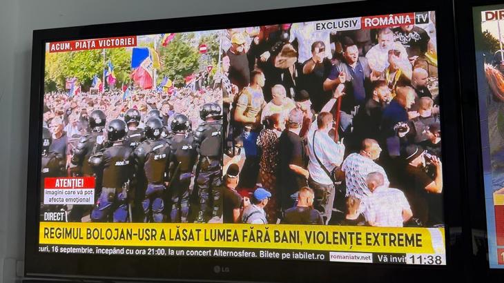 BURTIERE. Ciocnirile din Piaţa Victoriei pe posturile de ştiri. România TV, atac la Bolojan şi USR, nimic despre infiltraţii la violenţe. Cum au dat Digi24 şi Antena 3