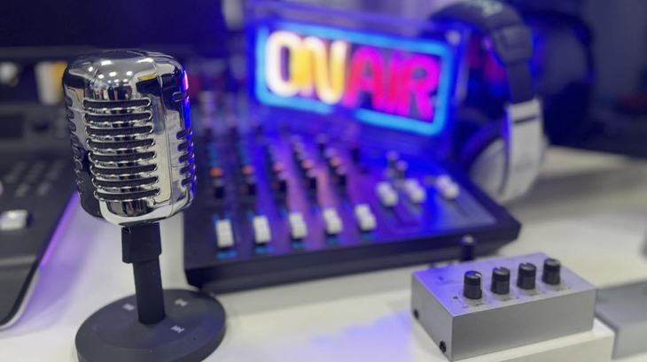 AUDIENŢE RADIO. Cele mai ascultate posturi pe publicul comercial, acum extins până la 54 de ani. Topul radiourilor