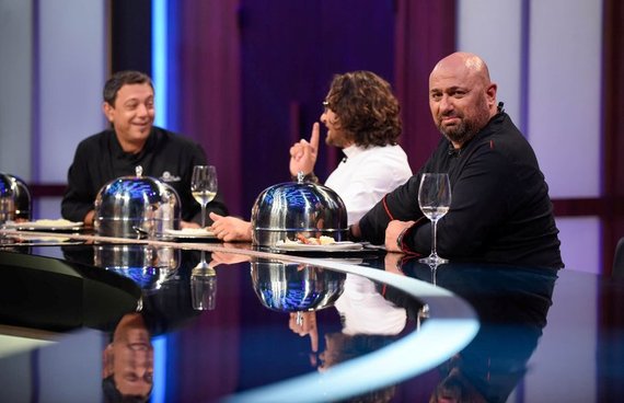 I-au tocat şi a doua oară. Chefii de pe Antena 1 i-au lăsat în urmă pe MasterChefii de pe Pro TV