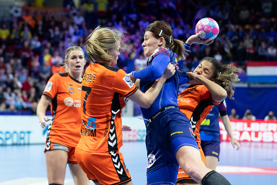 AUDIENŢE. Naţionala de handbal a pierdut primul meci de la Campionatul European, dar TVR 1 a câştigat audienţă. Câţi români au văzut partida?