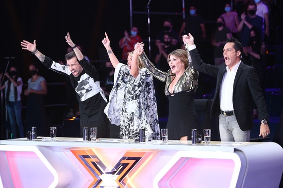 AUDIENŢE TV. Premieră: X-Factor, primul loc în ţară şi la oraşe. Foarte aproape şi pe comercial, în lupta cu Masked Singer de la Pro TV