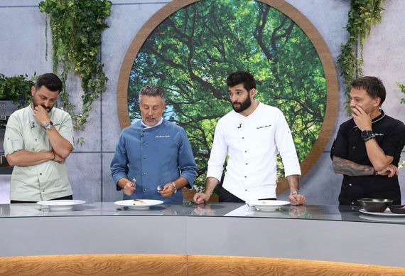 AUDIENŢE. Chefii, debut cu stângul. Antena 1, bătută şi de Pro TV şi de Kanal D, la nivel naţional. Astăzi e prima confruntare Chefi la Cuţite - MasterChef