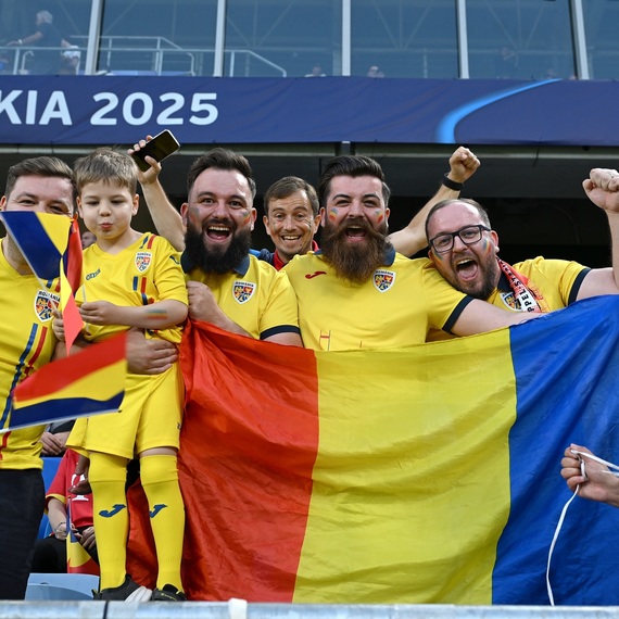 AUDIENŢE. Fotbalul face din nou legea: Pro TV zdrobeşte concurenţa cu meciul România – Olanda