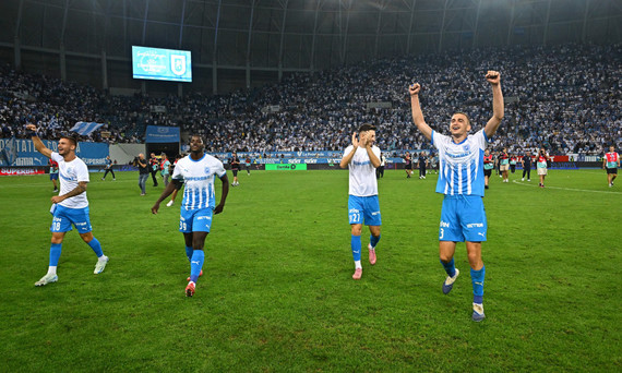AUDIENŢE Prime-Time. Fotbalul, rege şi-n audienţe: DigiSport urcă în august în primele cinci televiziuni! A sărit de sfertul de milion. Salt de aproape zece locuri pentru Prima-Sport! Ce au făcut celelalte posturi şi staţiile de ştiri?