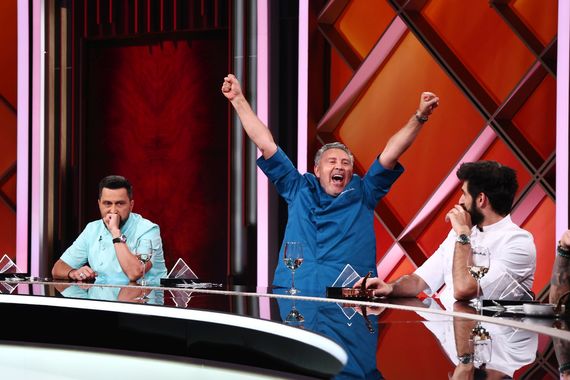 AUDIENŢE. Mâncare sau provocare? Chefi la cuţite a câştigat confruntarea Pro TV - Antena 1