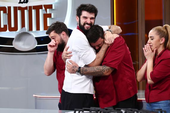 AUDIENŢE TV. Chefi la Cuţite începe săptămâna pe primul loc. Ce audienţe a înregistrat show-ul culinar?