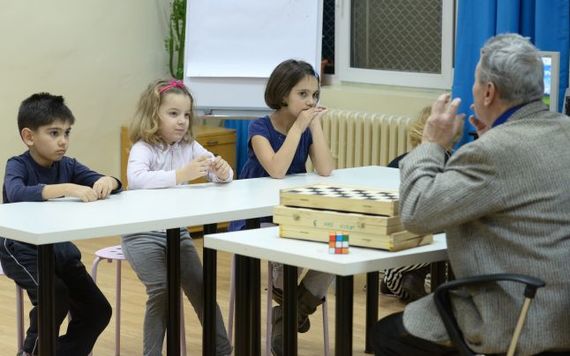TOP. „România, ţara copiilor supradotaţi”, din Adevărul, distribuit de aproape 4.000 de ori