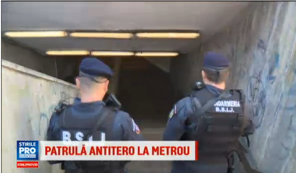 Ştirea că în staţiile de metrou din Capitală au apărut jandarmi înarmaţi a circulat intens pe Facebook