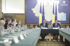 SHARED NEWS. Graţierea, subiectul zilei în online. Zeci de mii de share-uri pe Facebook