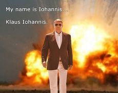 VIRAL. Klaus Iohannis, vestimentaţie de zeci de mii de share-uri pe Facebook. Pagina lui, cea mai comentată