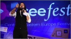 PARTENERIAT. Din New York, direct la Bucuresti: de pe scena Comedy Cellar, Jeff Leach revine la ICEEfest!