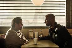 AXN va difuza primul sezon al serialului American Gods