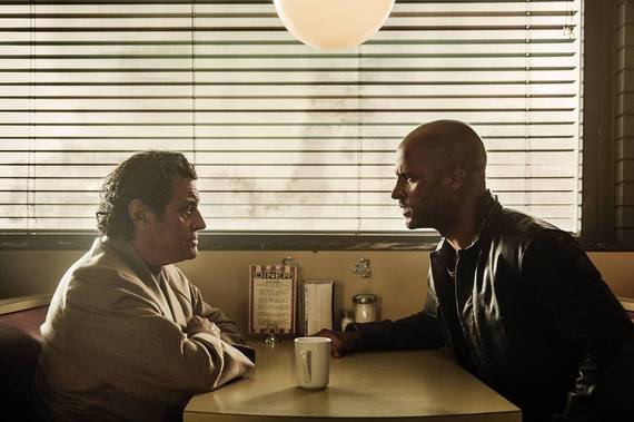 AXN va difuza primul sezon al serialului American Gods