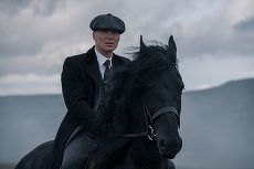 Noutăţi Netflix în octombrie. Peaky Blinders şi The Kominsky Method, printre noutăţi. „Marele jaf comunist”, pe Netflix