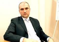 10 ani. Primul interviu al şefului Antena 1. Un interviu după care Mircea Radu i-a propus "să mă înveţe să învelesc ciocolata în staniol"