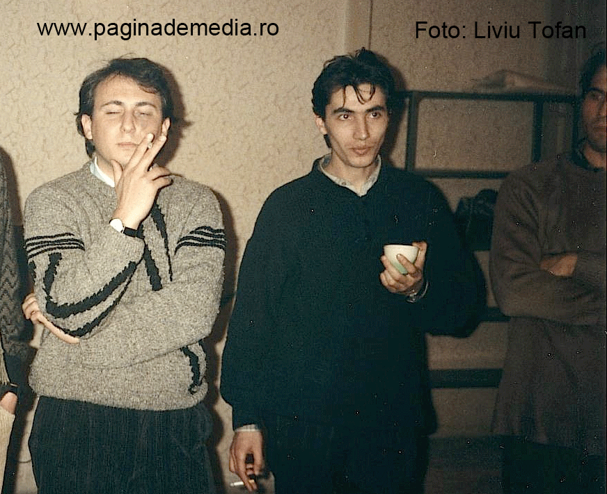 Sorin Vulpe şi Doru Buşcu, colegi de cămin în 90, primii Caţavenci. Liviu Mihaiu era cel de-al treilea coleg de cameră şi, de asemenea, "prim Caţavenc"