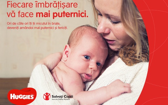 COMUNICAT. Fiecare îmbrăţişare vă face mai puternici. Ogilvy România, alături de Kimberly-Clark şi Salvaţi Copiii România într-o campanie de educare a mamelor în relaţie cu nou-născuţii