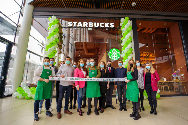 COMUNICAT. Starbucks deschide o nouă cafenea în Braşov
