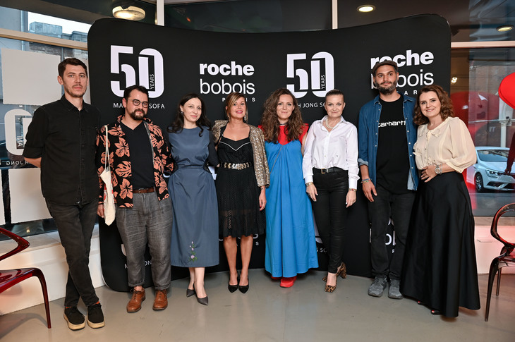 COMUNICAT. Roche Bobois a provocat cinci designeri români şi organizează o licitaţie caritabilă, cu ocazia aniversării a 50 de ani a colecţiei Mah Jong