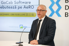 COMUNICAT. Românii vor din nou să meargă cu taxiul. Companiile, parteneriate cu aplicaţii mobile