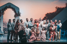 COMUNICAT. „MAMMA MIA!”, cel mai popular musical din România, revine cu o nouă reprezentaţie la Bucureşti