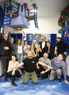 COMUNICAT. Fanii Mamma Mia s-au dat peste cap la Muzeul Simţurilor
