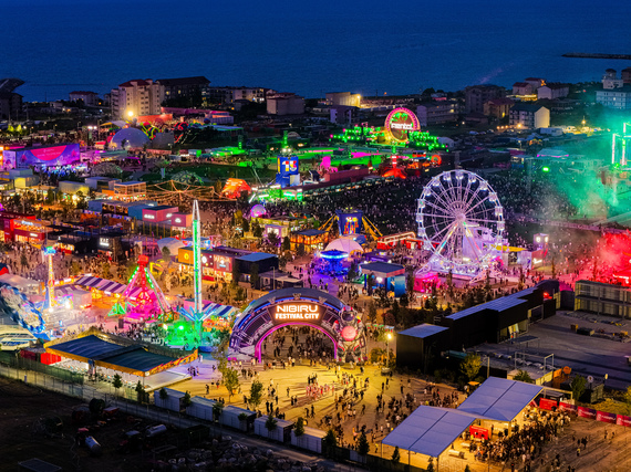 COMUNICAT. BEACH, PLEASE! INTRĂ ÎN ISTORIE: peste 600.000 de participanţi, cea mai mare ediţie de până acum şi începutul unei noi ere la NIBIRU