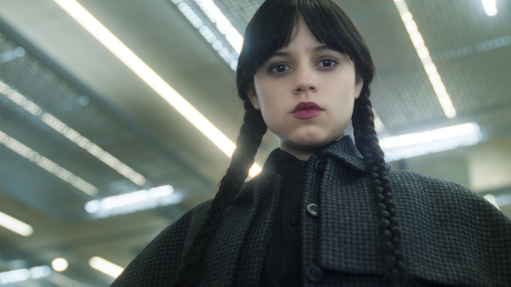 VIDEO. Sezonul doi din Wednesday va avea premiera la vară pe Netflix. Serialul cu Jenna Ortega va fi lansat în două părţi