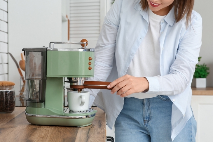 COMUNICAT. Cum să alegi un espressor de cafea practic şi uşor de utilizat?