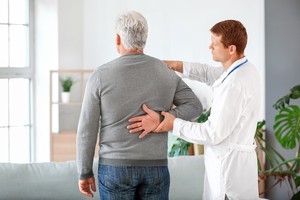 Depresia şi singurătatea, doi factori predictivi ai durerii cronice la persoanele în vârstă